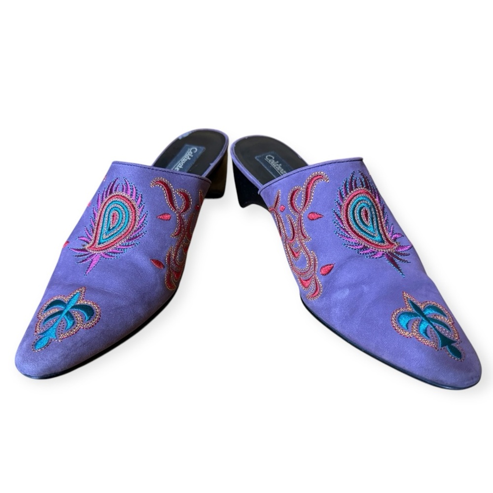 Sold Vtg Embroidered Paisley Mules